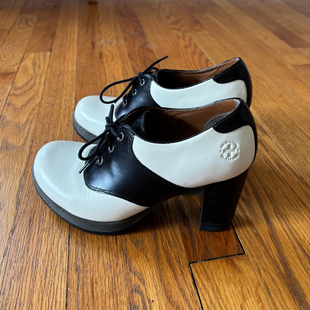 Dr. Marten vintage leather Oxford shoes